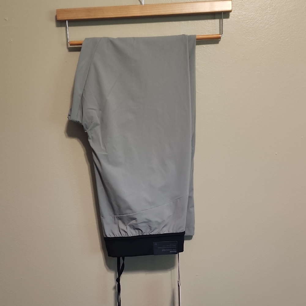 Men's VRST Elevate Slim Tapered Pant NWT